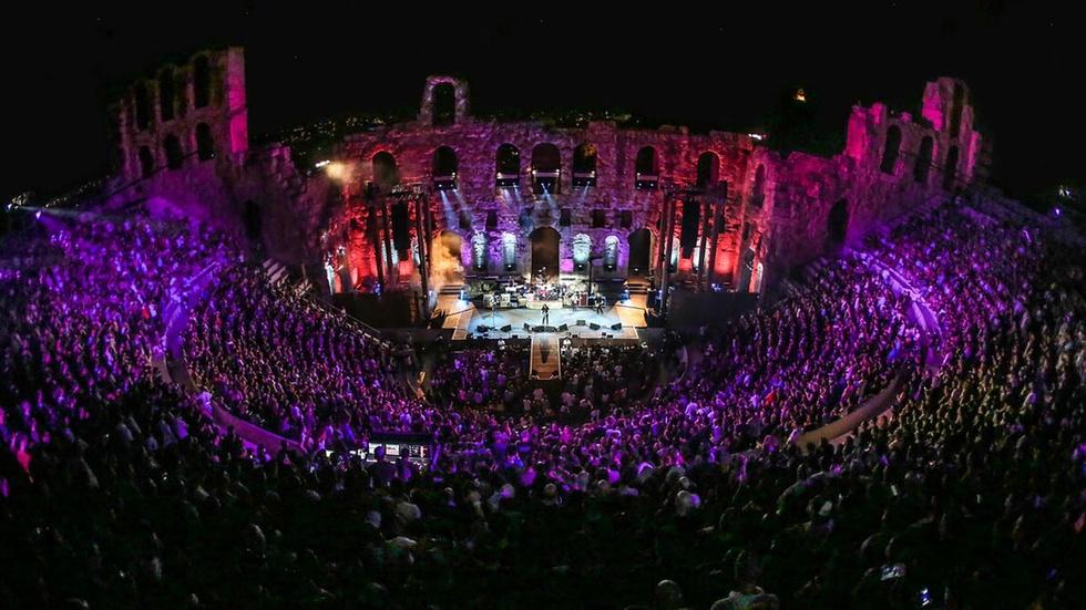 Foo Fighters Perform "Sunday Rain" at the Acropolis image