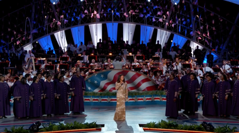 S2017: Vanessa Williams Performs "Let There Be Peace on Eart