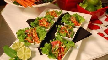 Sizzling Flank Steak Lettuce Wraps with Crispy Garlic image