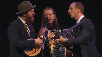 No Man's String Band / Pushing Chain