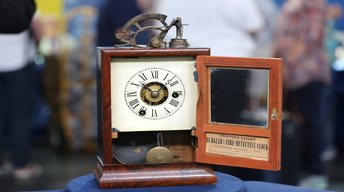 S22 Ep11: Appraisal: Burglar & Fire Detective Clock, ca. 186