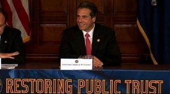 06-11-13: Governor Pitches Campaign Finance Reform image
