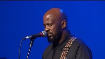 Johnnie Marshall Blues Band: Lookin' Out My Window