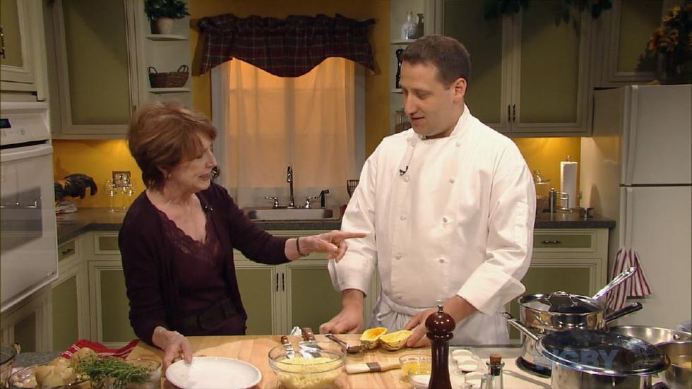 Season 7, Episode 2: Riverview Cafe image