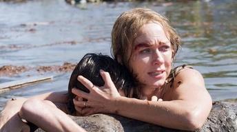 Naomi Watts and Ewen McGregor for "The Impossible" image