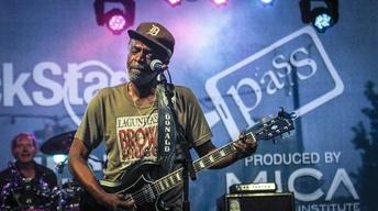 Donald Kinsey and the Dewaynes | 711