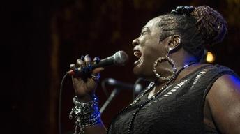 Thornetta Davis | 715