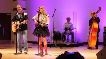 Rising Star: Jhonny and Sallie Show image