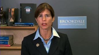 Republican Senator Says Government Shutdown Won't Happen image