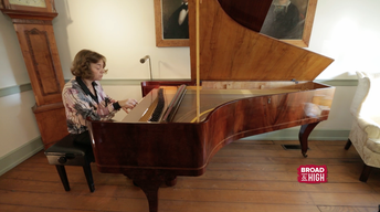 Web Exclusive: Papillons, Op. 2, No. 5 & No. 6 on a Trondlin