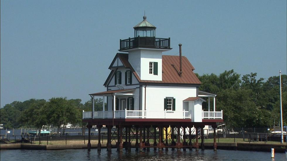 Roanoke River Lighthouse image