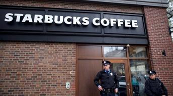 Starbucks arrests sparks outrage in Philadelphia