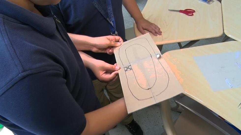 Newark students get hands-on experience in STEM fields image