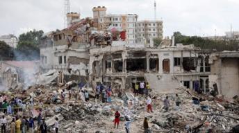 News Wrap: U.S. airstrike targets al-Shabab militants