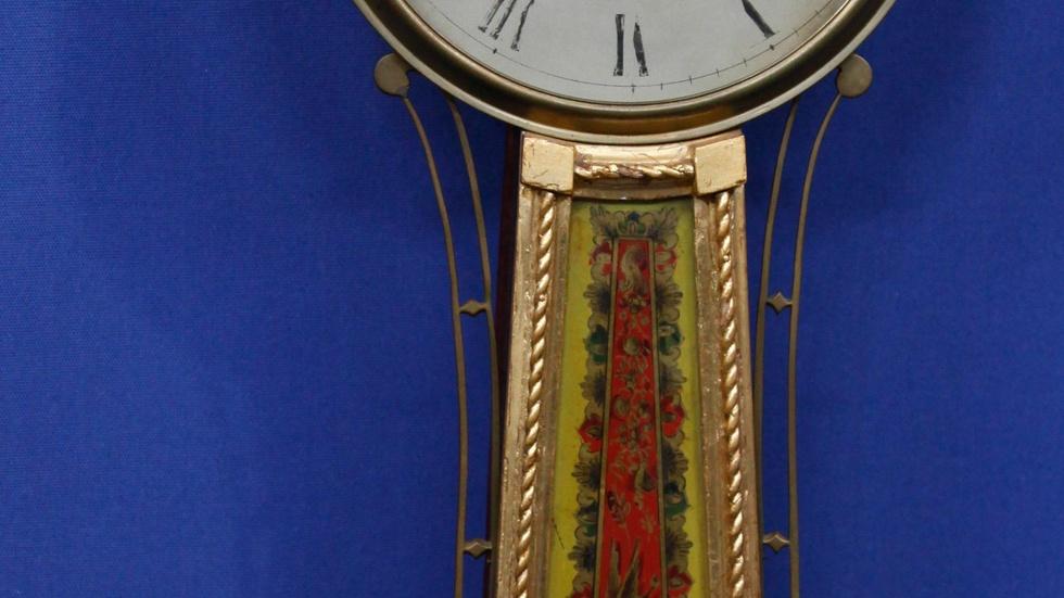 S15 Ep16: Appraisal: Aaron Willard Jr. Banjo Clock, ca. 1820 image
