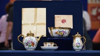 S19 Ep23: Appraisal: 1854 KPM Porcelain Collection