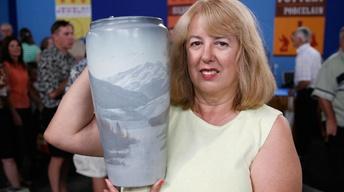 S12 Ep12: Appraisal: 1913 Rookwood Vellum Vase