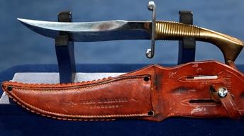 S21 Ep29: Appraisal: WWII Nichols Fighting Knife with Sheath