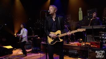 S40 Ep8: Spoon "Do You"