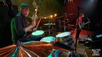 S40 Ep12: The Black Keys "Fever"