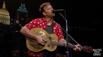 S40 Ep12: The Black Keys "Little Black Submarines"