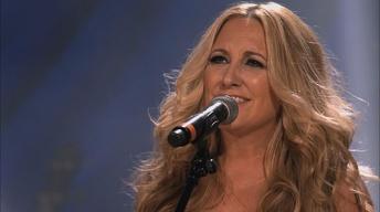 S41: Lee Ann Womack "Don't Listen to the Wind" | 2015 Americ