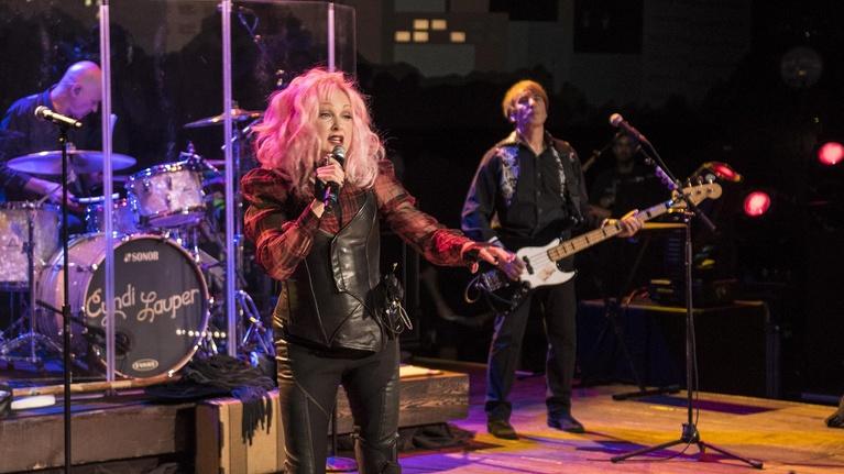 S42 Ep9: Cyndi Lauper