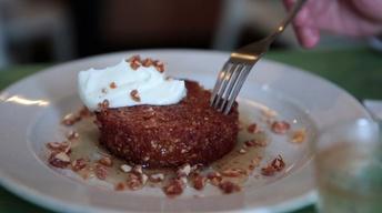 S3 Ep8: Sticky Honey Peanut Cake