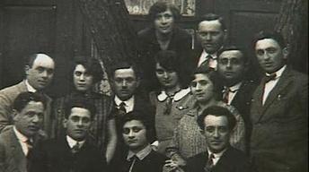 S13 Ep20: Shtetl