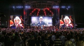 S44 Ep11: Crushin' It | Brad Paisley at WVU