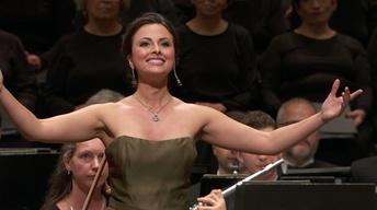 Isabel Leonard: Even More Reasons to Sing image