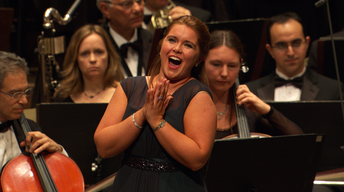 Tara Erraught performs Rossini's "Barber of Seville" image
