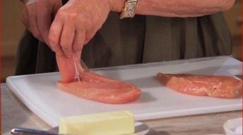 How to Cut Chicken Tenders image