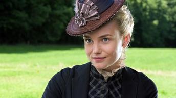 S2: Costumes