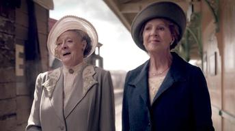 S5 Ep9: Train Scene