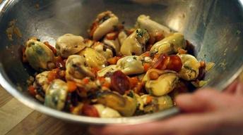 S4: Bonus Scene: Marinated Mussels