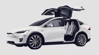 S35 Ep43: 2016 Tesla Model X & 2016 McLaren 570 S