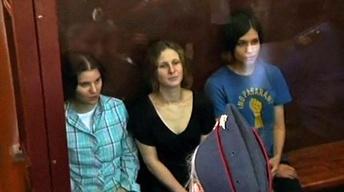 Putin announces amnesty for Khodorkovsky, Pussy Riot image