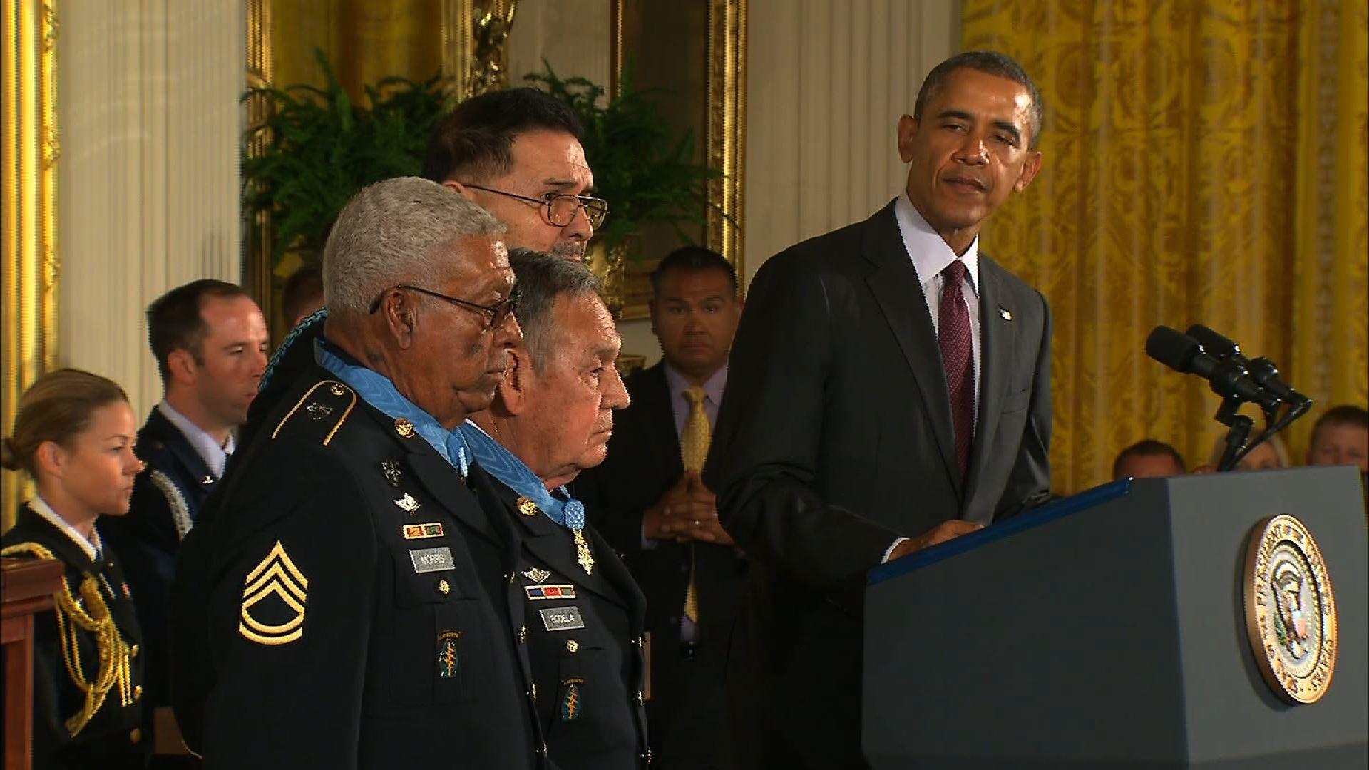 Obama awards Medal of Honor - POLITICO