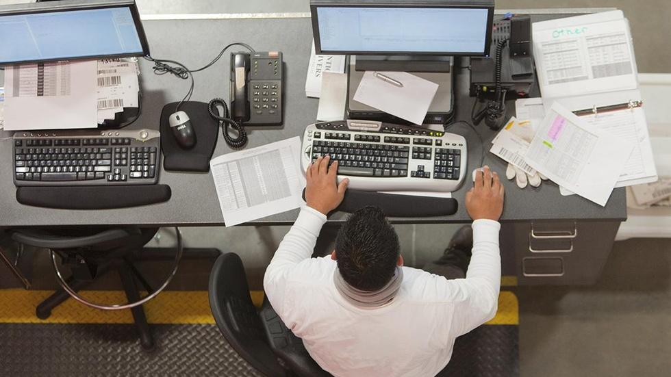 Jobs report falls below expectations image