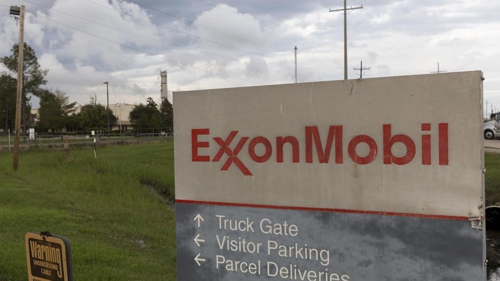 Has Exxon Mobil mislead the public about climate change? image