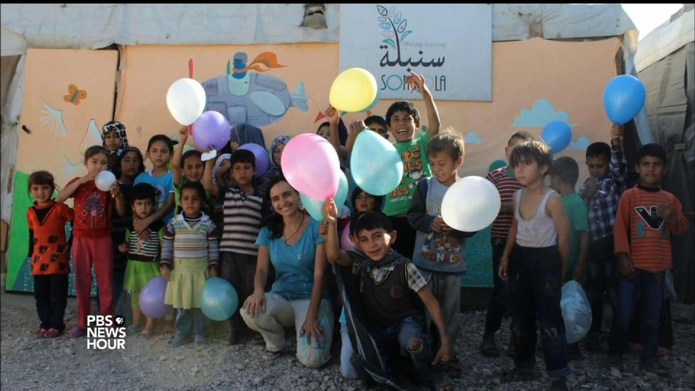 Surrounded by violence, Syrians seek solace in art image
