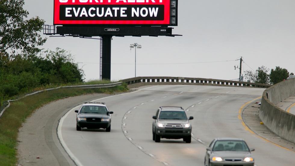 PBS NewsHour full episode Oct. 7, 2016 image