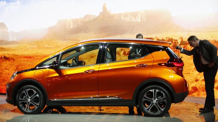 PBS NewsHour Weekend full episode Oct. 15, 2016