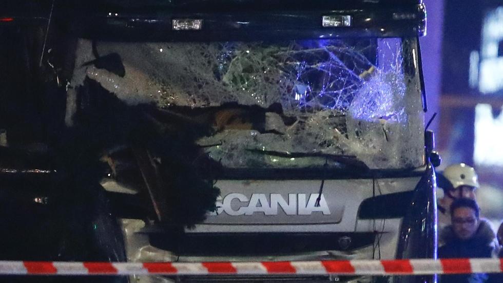 PBS NewsHour full episode Dec. 19, 2016 image