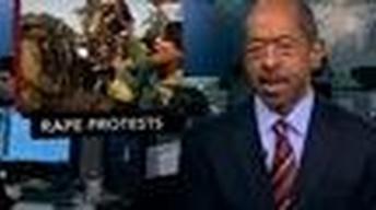 News Wrap: Shippers, Dockworkers Urged to Settle Dispute