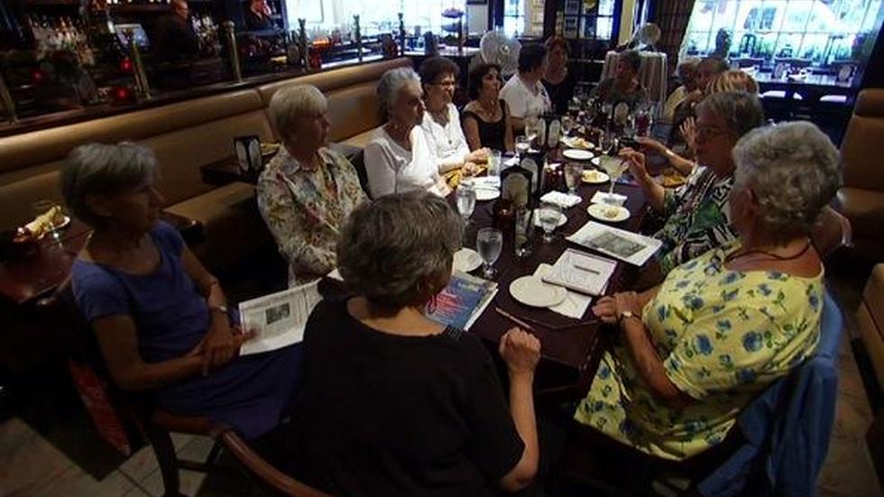 Seniors Hold on to Urban Independence Into Old Age image