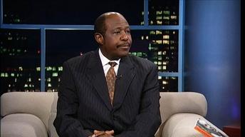 Hotel manager-turned-hero Paul Rusesabagina image
