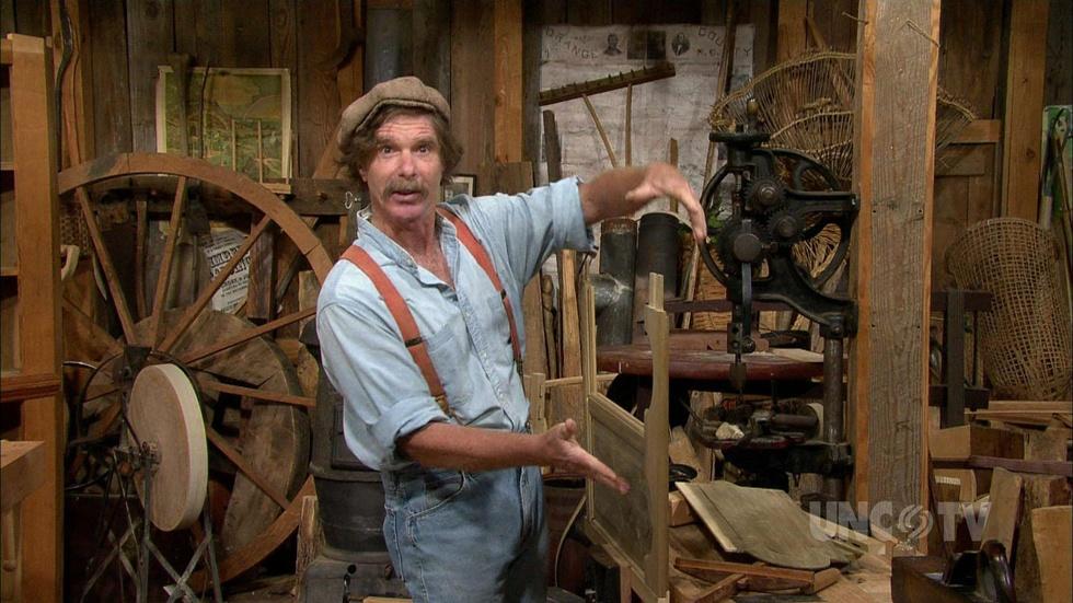 S29 Ep12: Corner Cupboard, Part 1 image