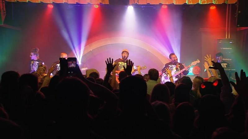 Joe Hertler & The Rainbow Seekers - River Runs Dry